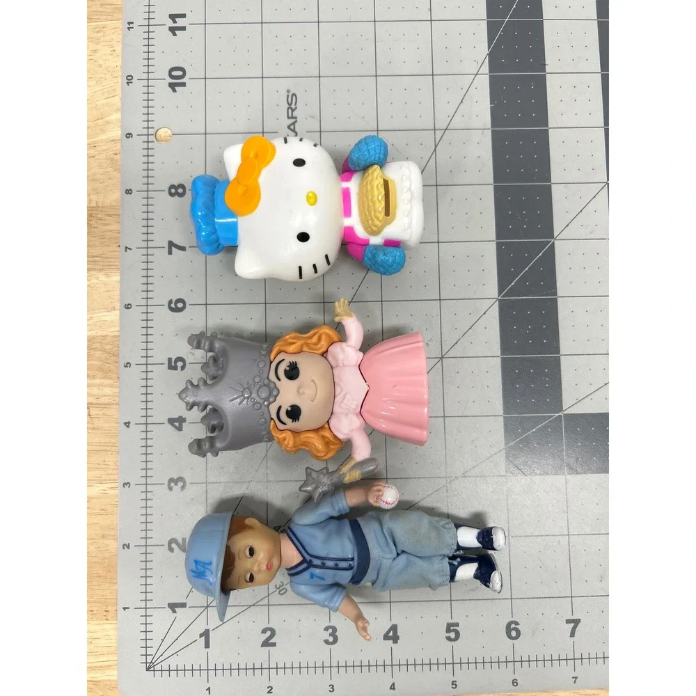 McDonalds 2013 Toys Madame Alexander Doll Baseball Hello Kitty Glinda Lot of 3